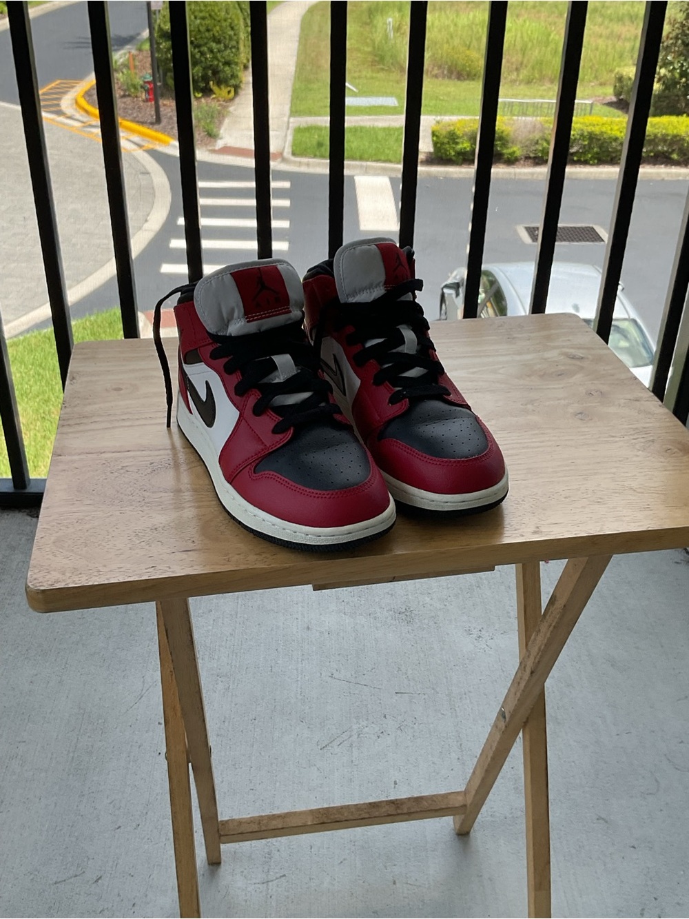 Air Jordan 1 Mid - Chicago Blacktoe - Kids 5.5